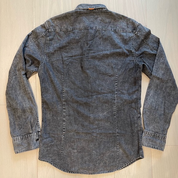 Hugo Boss Button Up - Picture 5 of 8